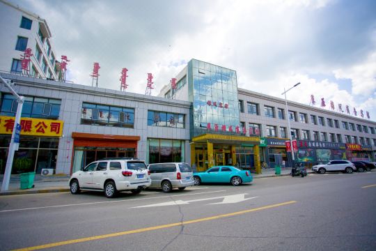 Caoyuan Xiongfeng Business Hotel