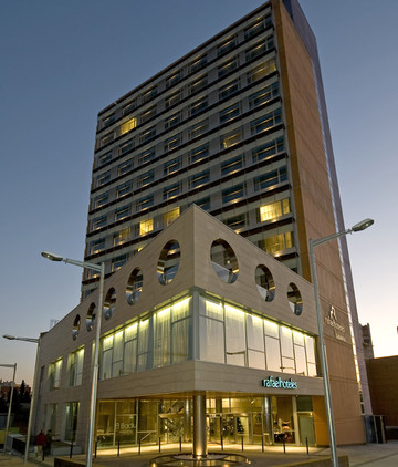 Tiana酒店住宿-巴达洛纳拉斐尔酒店