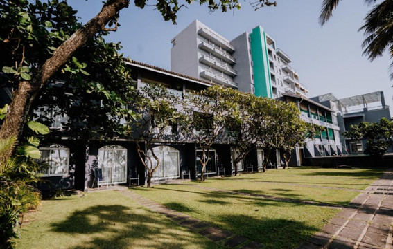 Earl's Regent Negombo