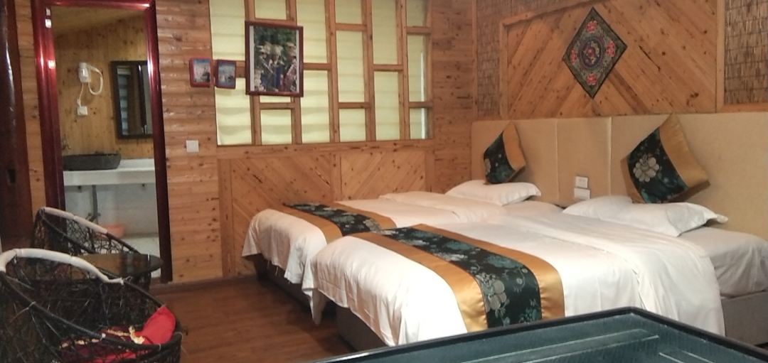 Yuelu Hotel Xijiang Qianhu Miao Village