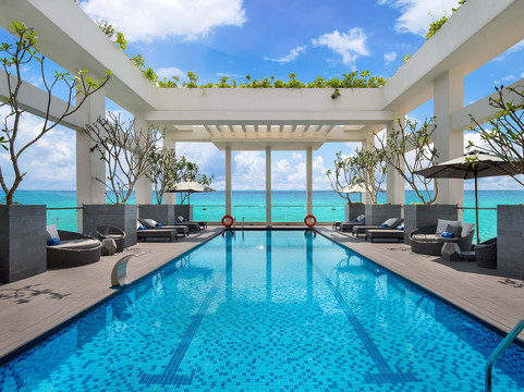 Paris Deli Danang Beach Hotel