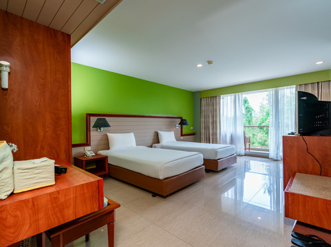 查安长海滩酒店