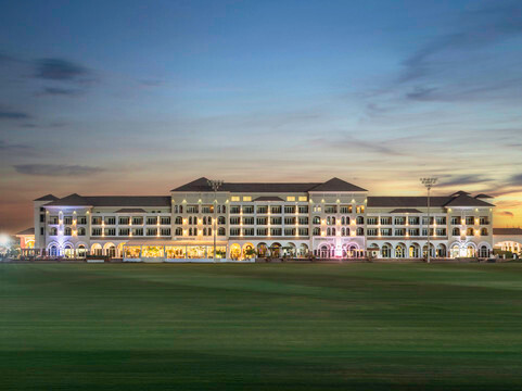 赫达酒店住宿-Al Habtoor Polo Resort