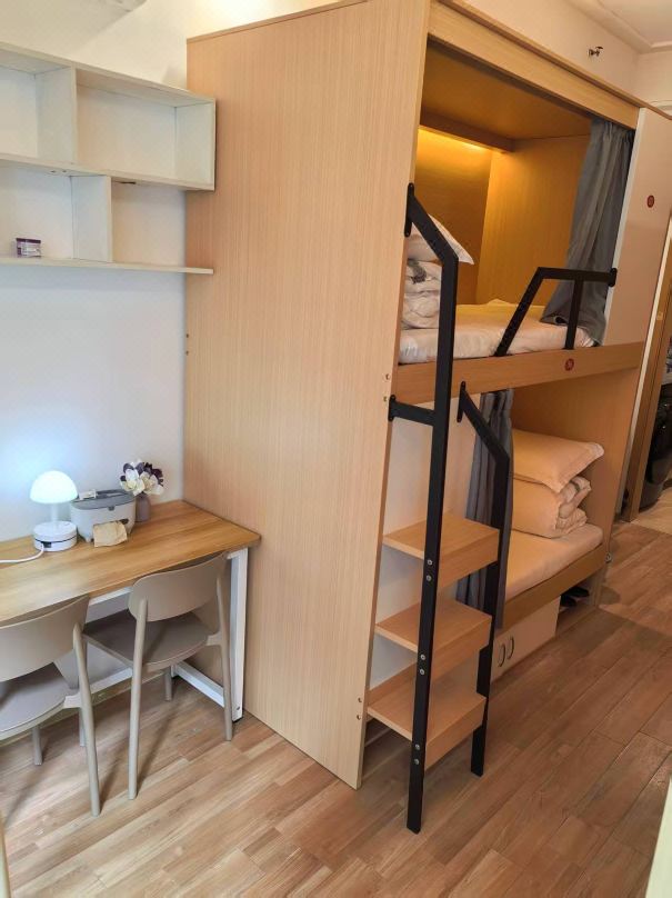 Dream Pursuit Hostel (Foshan Haihui Plaza)