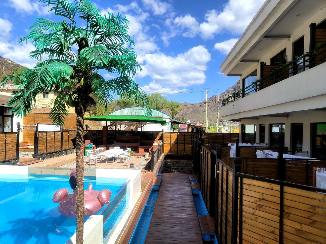 野三坡千與千尋私湯民宿