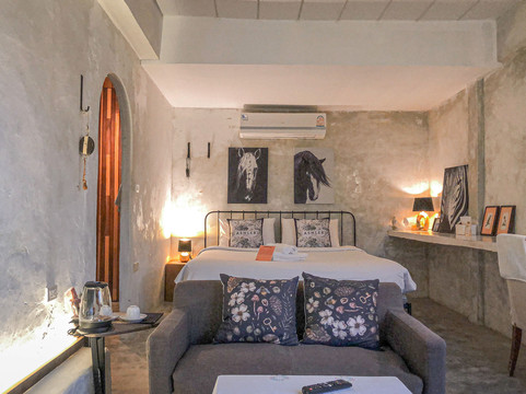 曼三十酒店住宿-De Lit Hotel