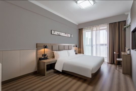 Rui Boyin Hotel (Cixi Hangzhou Bay Century City)