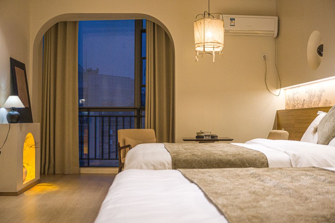 Jiuyue Bantang Homestay (Nanchang Bayi Square)