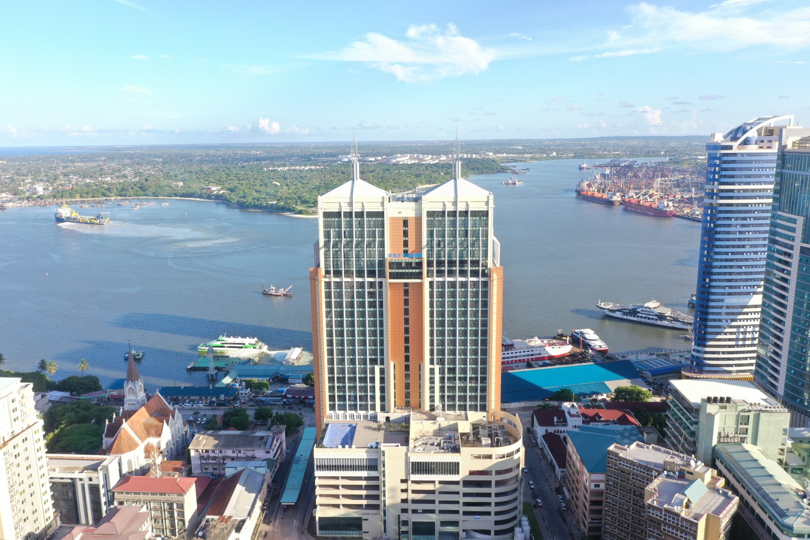 中铁尼雷尔大酒店-官方