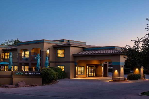 塞多纳利尔旅馆&套房酒店-官方