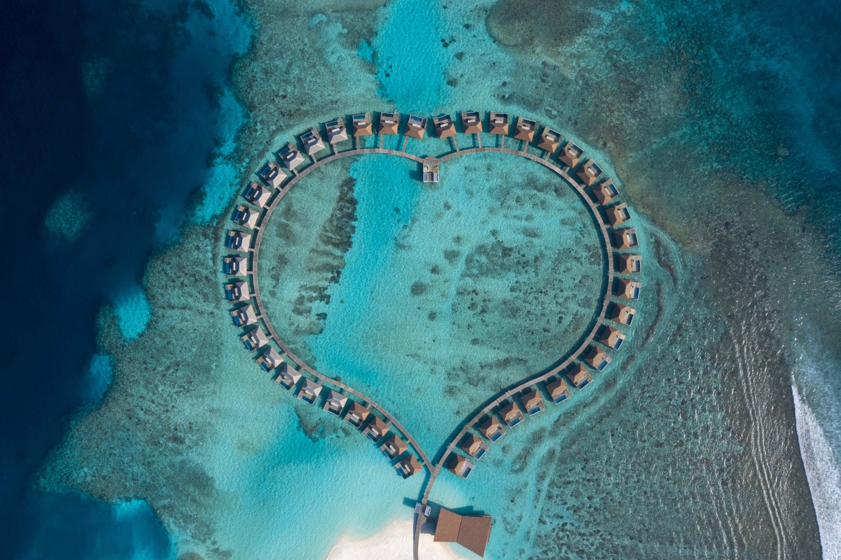Radisson Blu Resort Maldives-官方