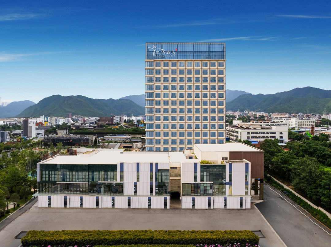 兰华酒店(赣州龙南世界客家民俗文化城店)