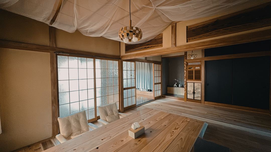 Japanese modern traditional house. 4 mins to Station& sea. Pets ok. 130 m2, max 6 people