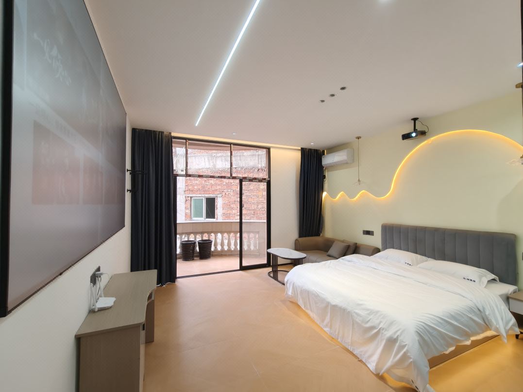 Cloud Song courtyard