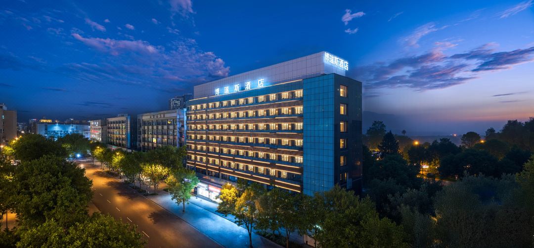 Boris Hotel