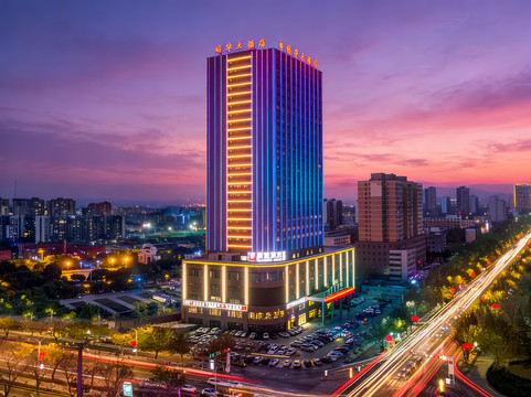 阿克苏市酒店住宿-明华大酒店