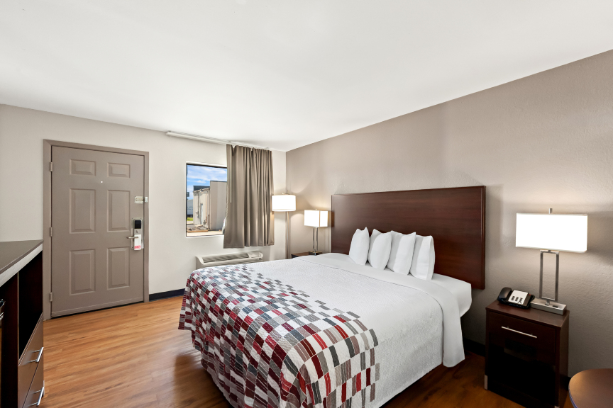 马斯尔肖尔斯红屋顶酒店-官方