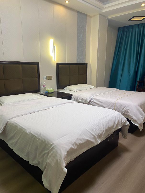 Yuanfeng Hotel