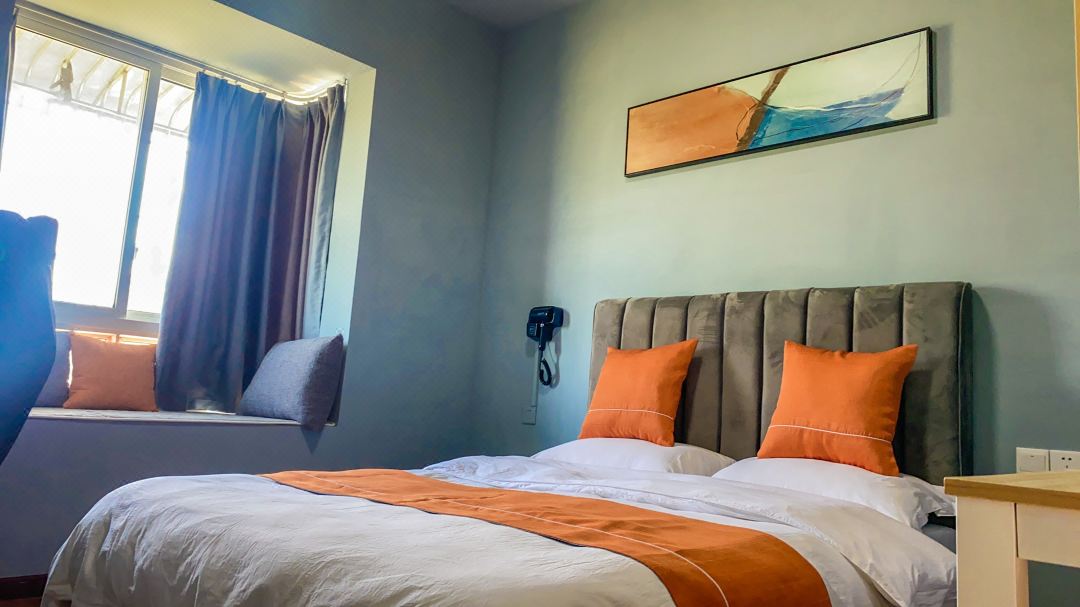 Take a look at E-sports homestays (Zitong Road School Store)