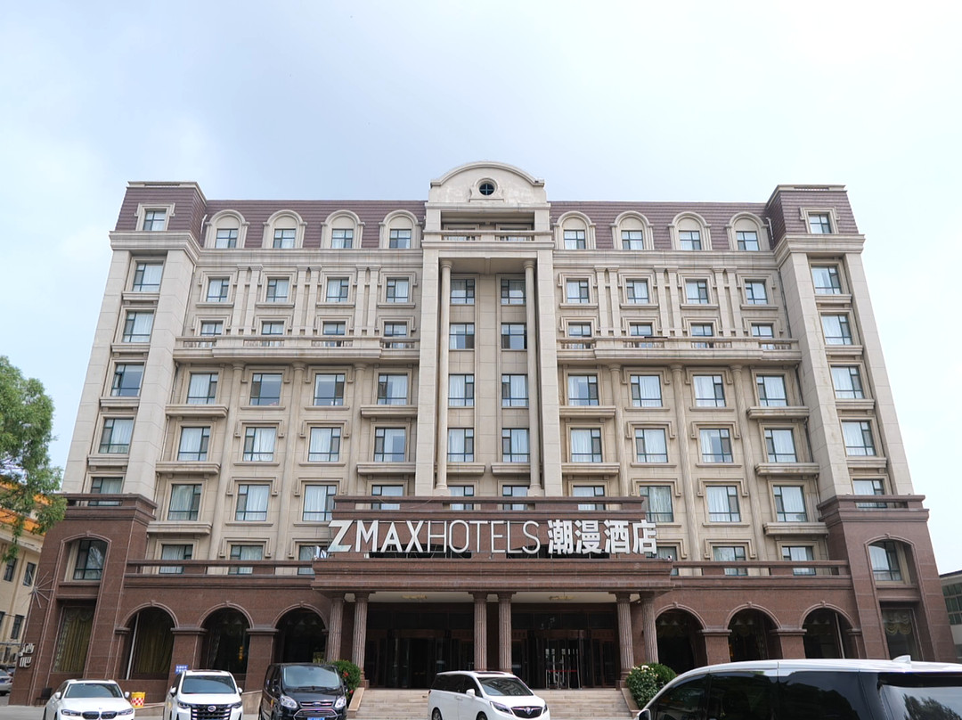 涞源ZMAX潮漫酒店白石山店