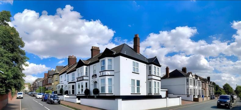 马尔堡酒店-官方