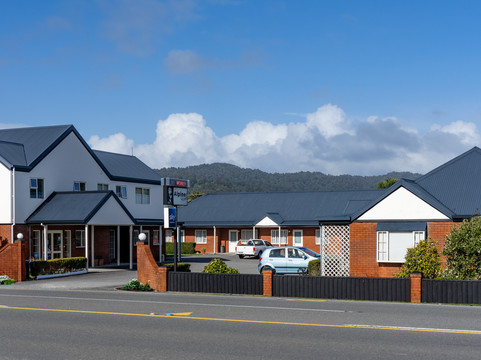 西海岸地区酒店住宿-艾派恩玫瑰汽车旅馆