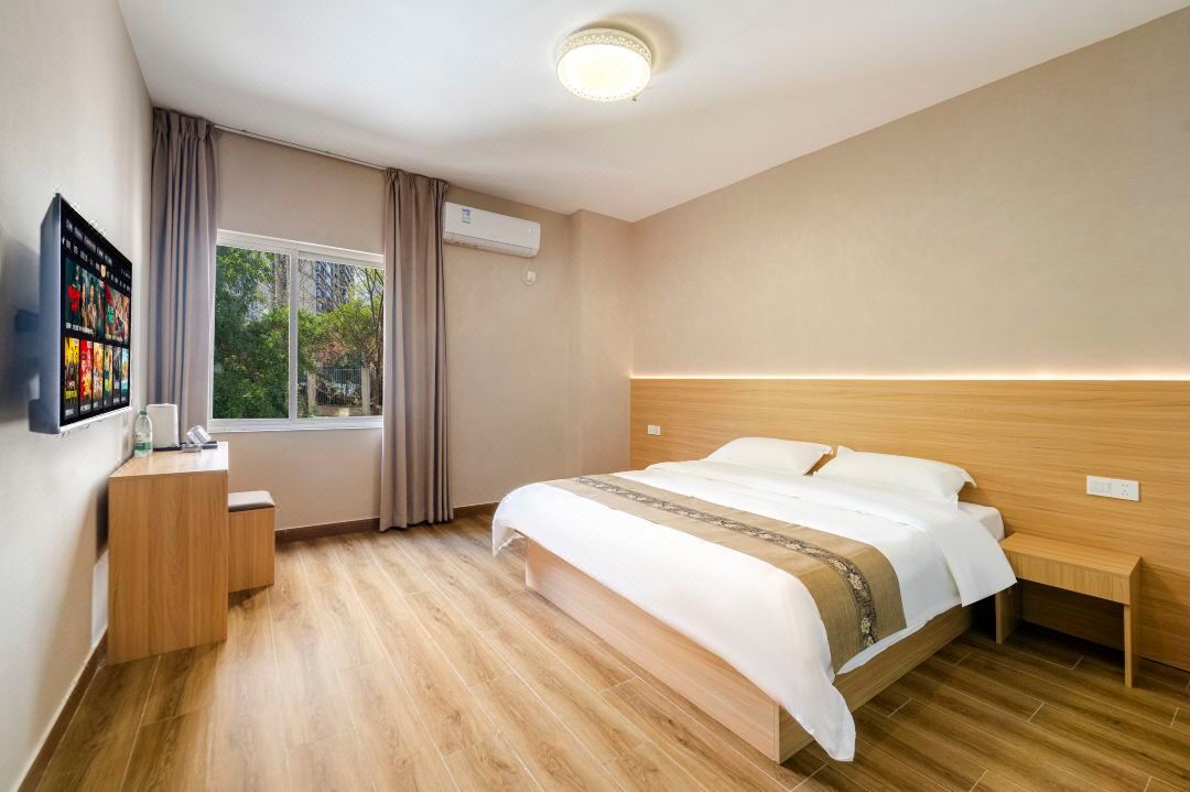 Platinum Hotel