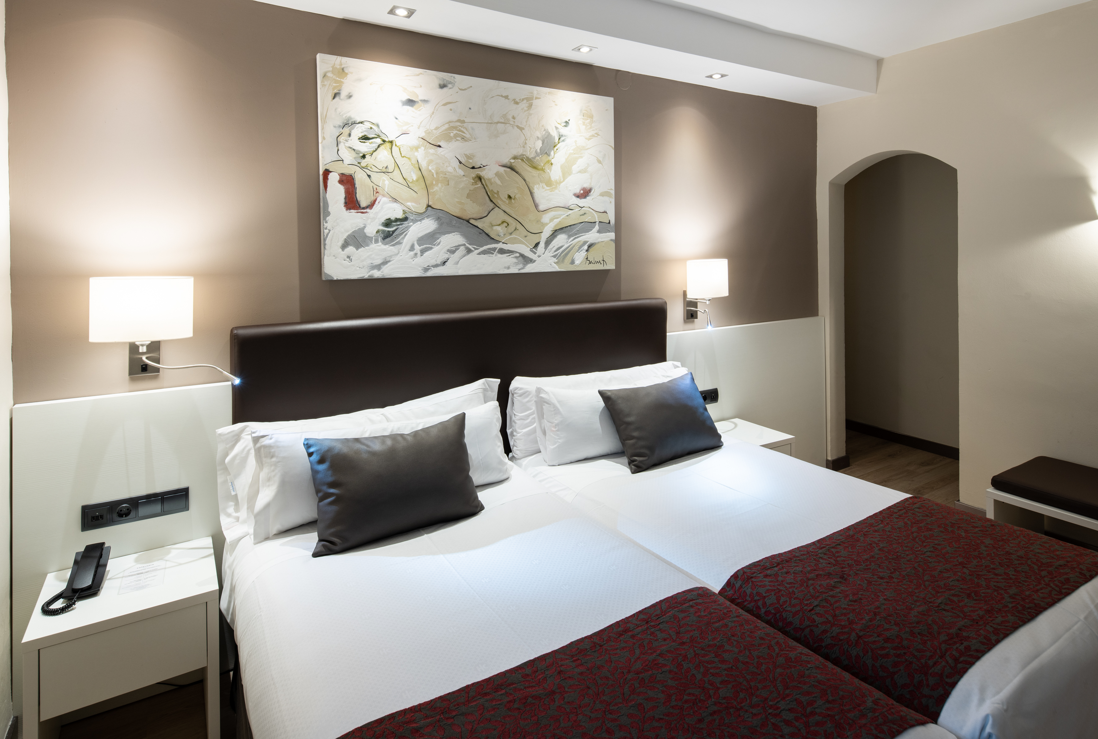 加泰罗尼亚卡斯泰尔奴酒店-官方