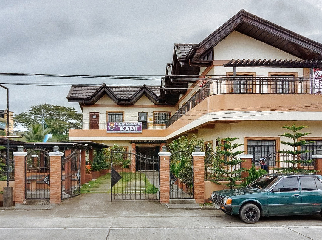 RedDoorz @ Solid Rock Guest House Baler