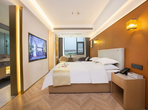 昆仑乐居商务酒店（淮阳龙湖景区店）