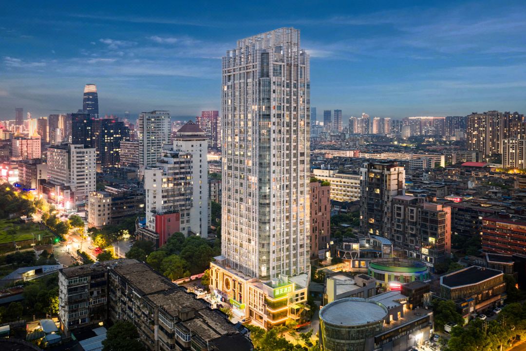 Hi Inn (Nanchang Bayi Square Wushang Mall)