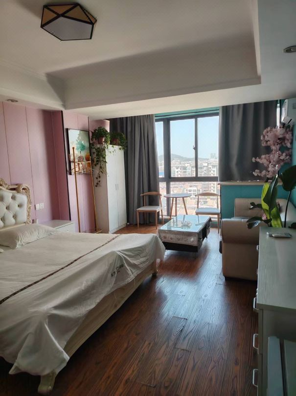 Cangzhou Lele Apartment