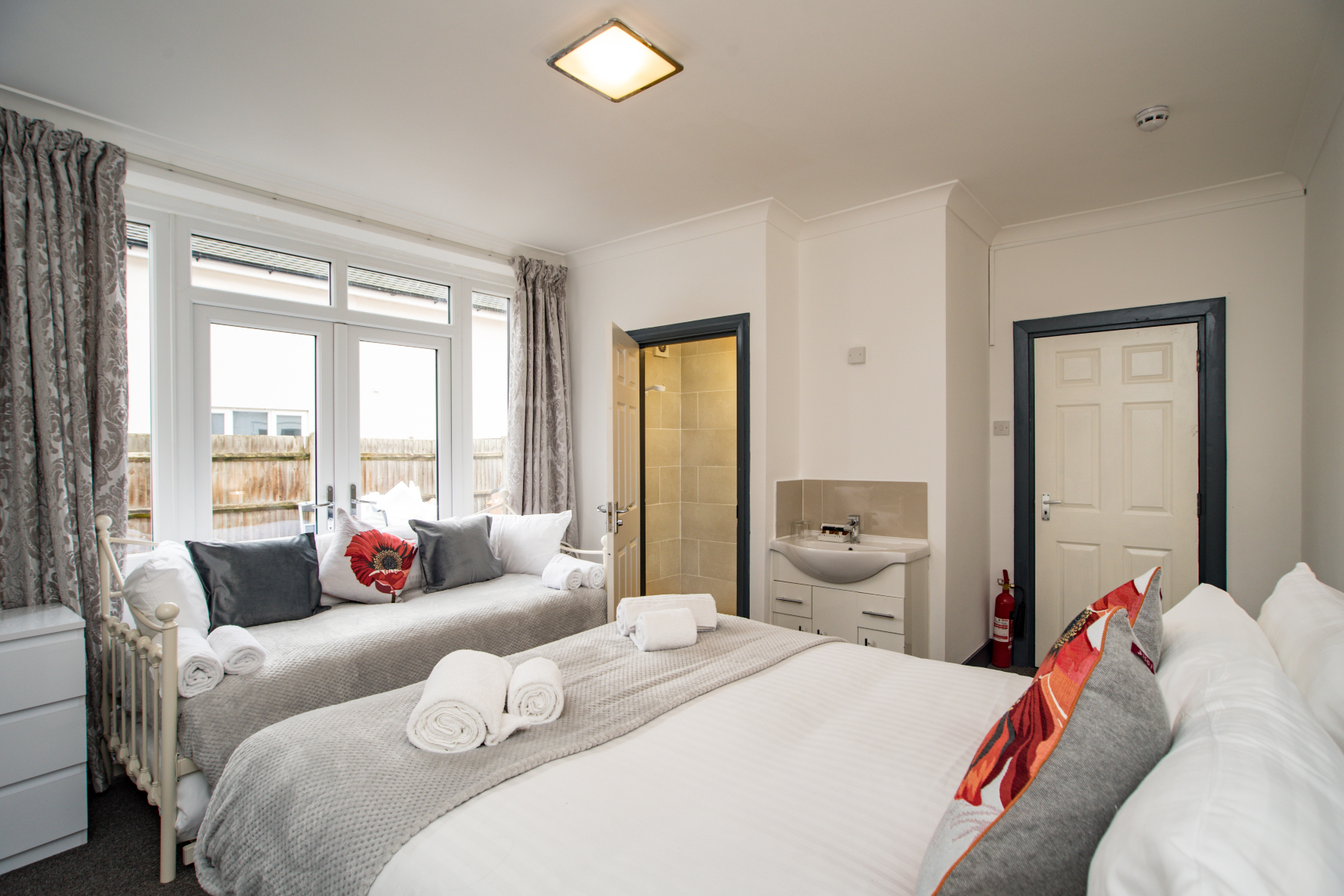 威尔逊旅馆-官方