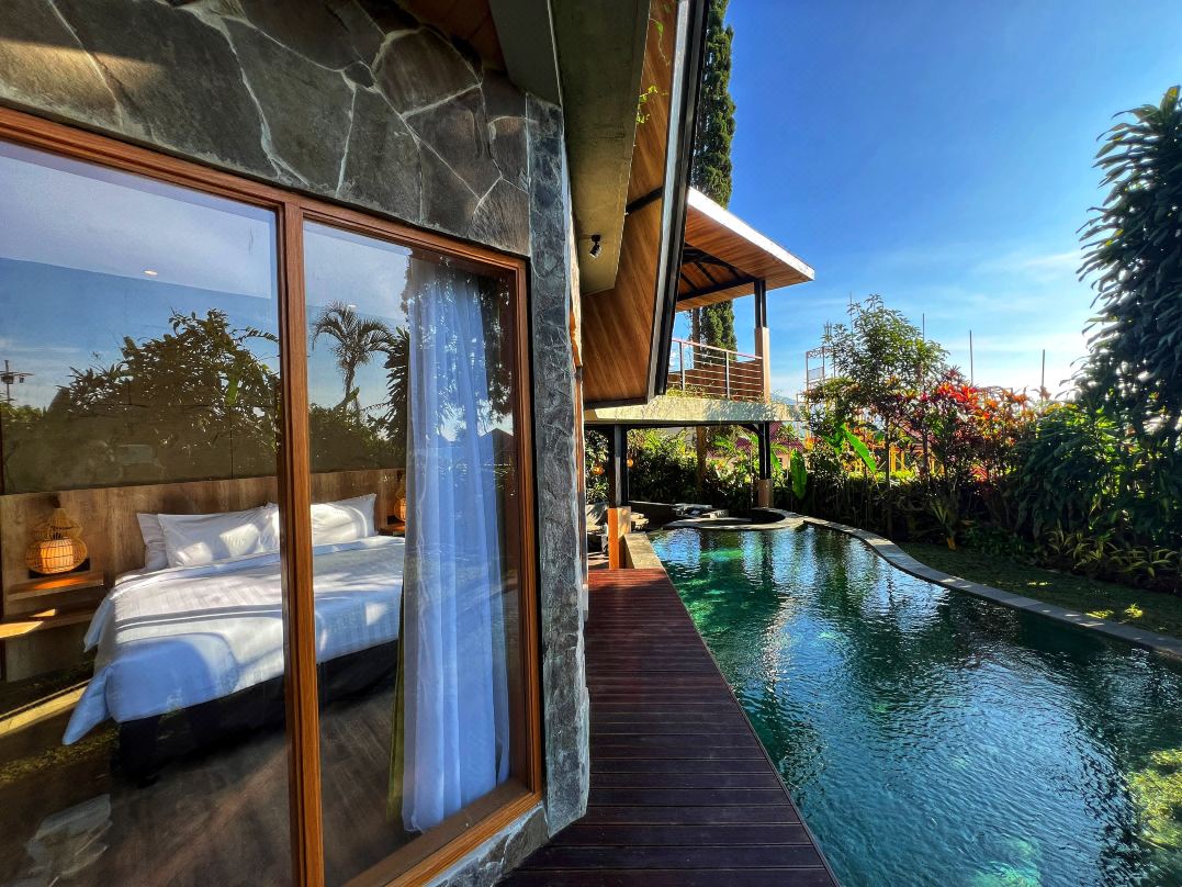 Villa 4-BR Klub Bunga No. 10 Batu Malang