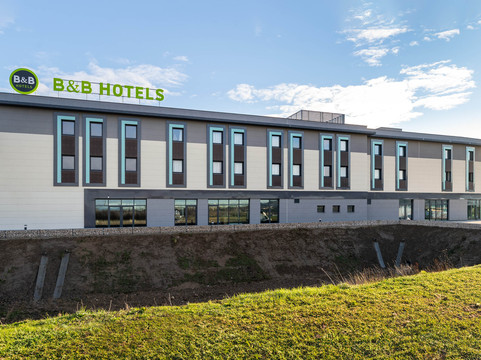 B&B HOTEL Massieux Genay