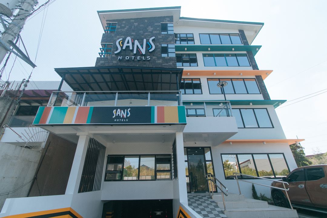 Sans Hotel near Enchanted Kingdom Santa Rosa Laguna