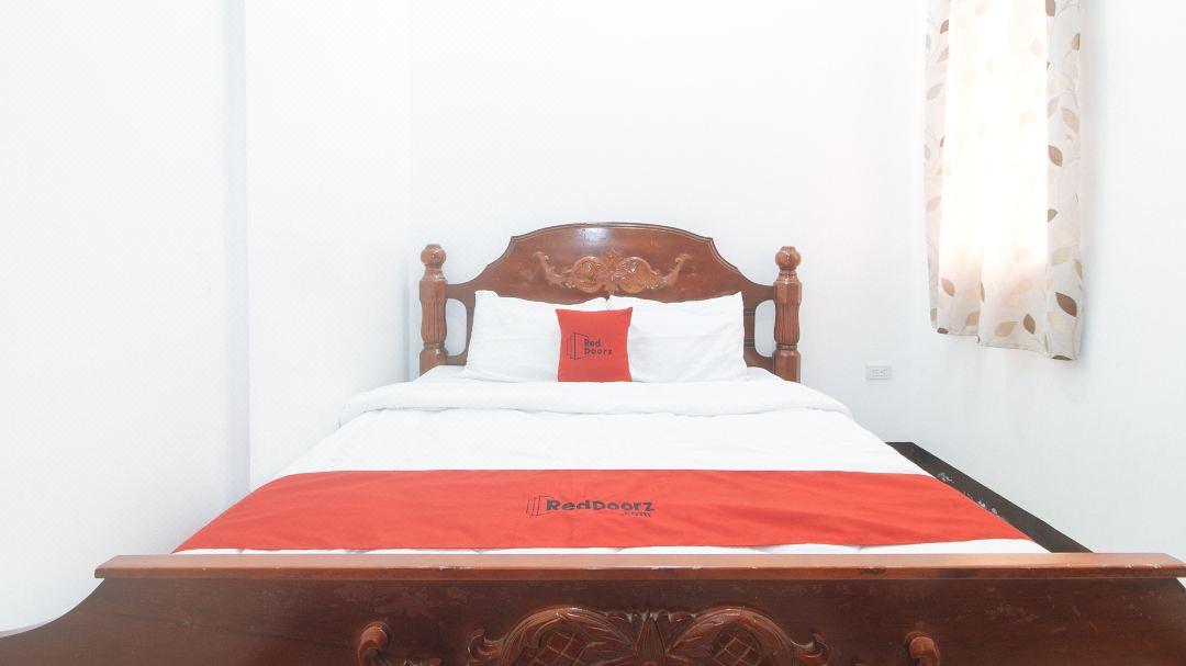 RedDoorz @ Tesoro Apartments Ermita Manila