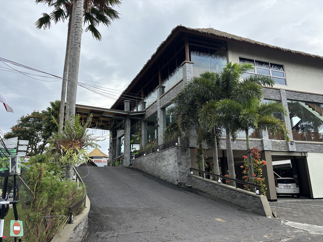 佩索那班波酒店