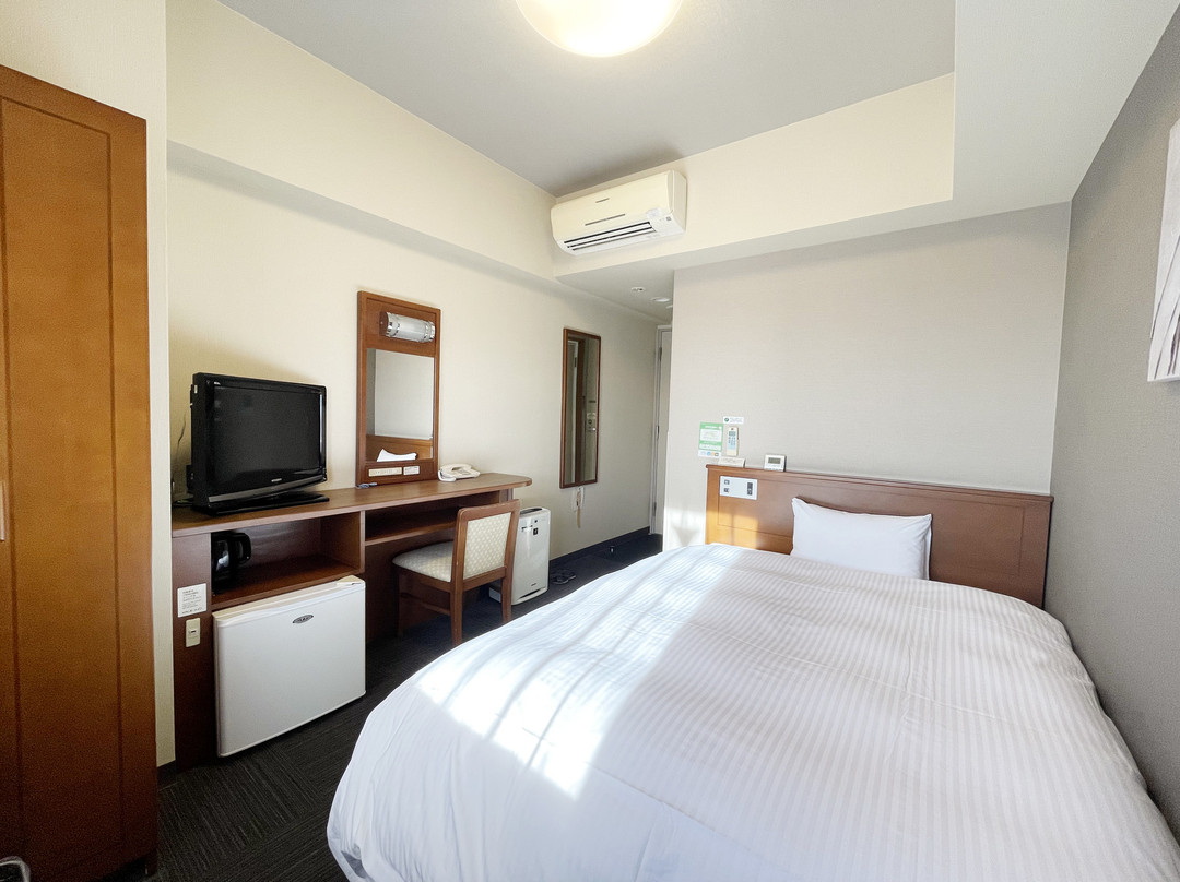 路由客栈三泽市酒店