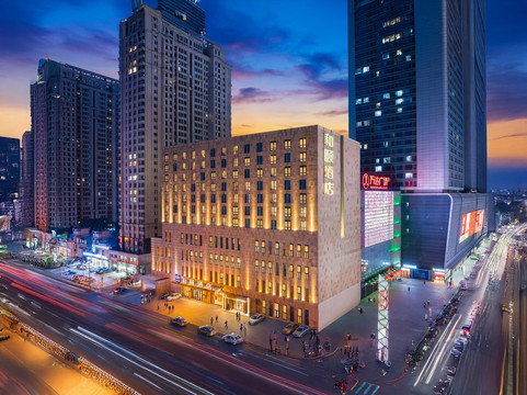 和颐酒店(沈阳浑南奥体中心万达广场店)主图