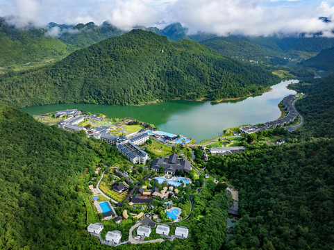 乳源蓝山源岭南东方温泉酒店