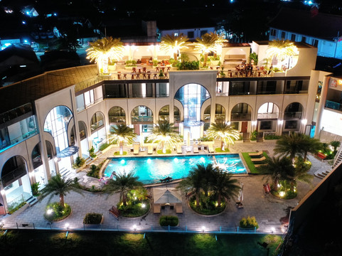 Sunrise Mountain View Resort