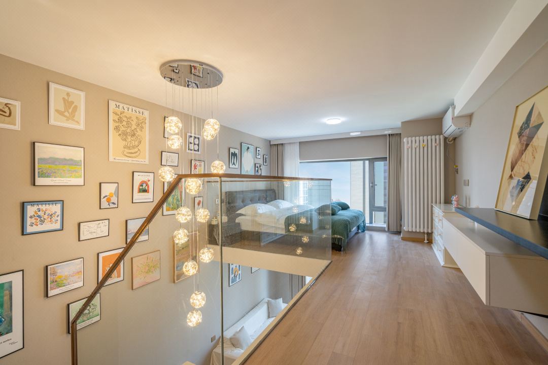 Qujianhai · Yueshang Loft Family Resort Hotel (Dalian Port East Fifth Street Venice Water City)
