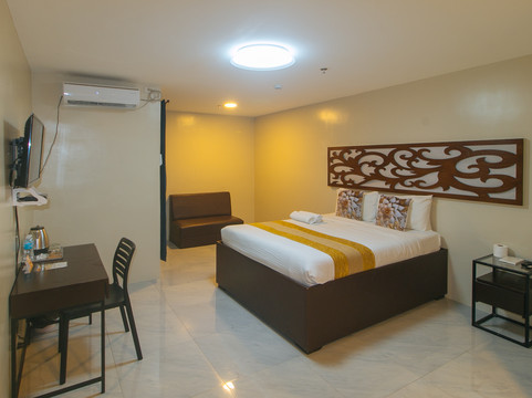 马里基纳市巴扬巴扬阿尔格斯套房