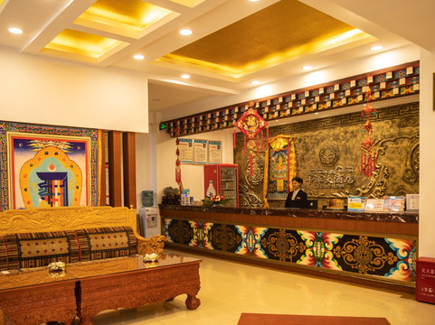 木里卡卓大酒店