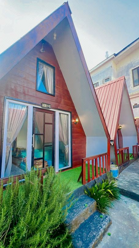 Mini Cemara Cabin