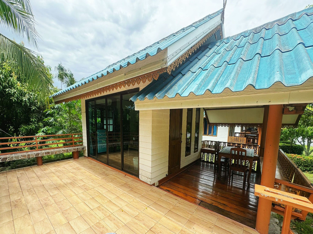 75497 Uncle Odd Talay View Resort (Nakhon Nayok)