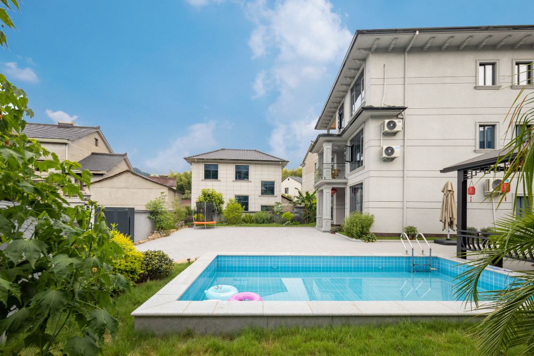 Floral Hotel · Fenglinwan Homestay (Tonglu OMG Heart‑beat Paradise)