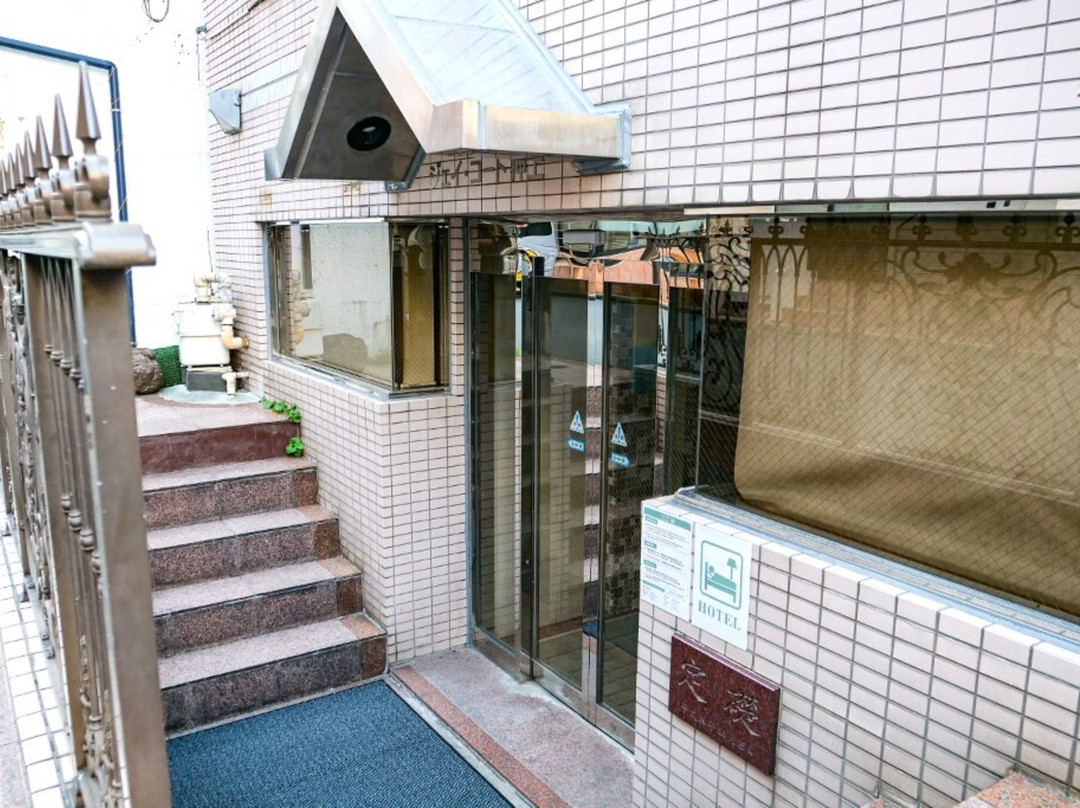 J-Court Oshiage