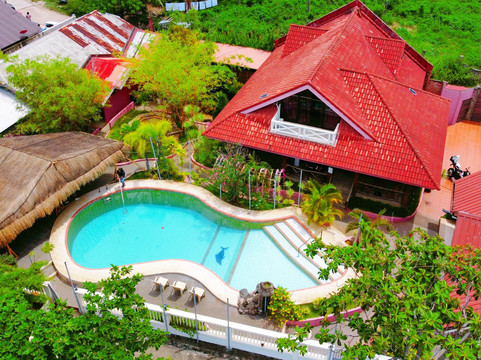 澳鲸潜水温水度假村